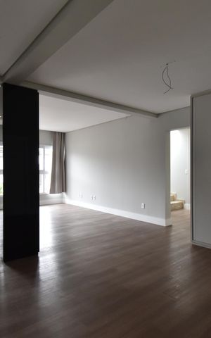 Casa de condomínio para alugar com 411m², 4 quartos e 3 vagasSala 2