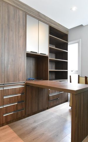 Casa de condomínio para alugar com 411m², 4 quartos e 3 vagasEscritório