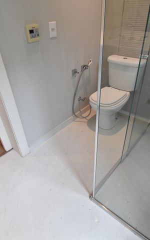 Casa de condomínio para alugar com 411m², 4 quartos e 3 vagasBanheiro Suíte 4
