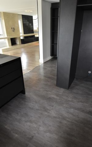 Casa de condomínio para alugar com 411m², 4 quartos e 3 vagasCozinha