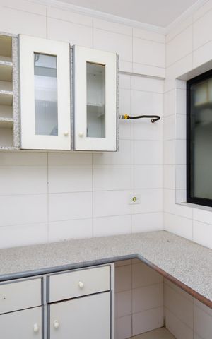 Apartamento para alugar com 78m², 3 quartos e 1 vagaÁrea de Serviço