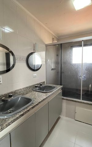 Apartamento para alugar com 136m², 3 quartos e 3 vagasBanheiro da Suíte