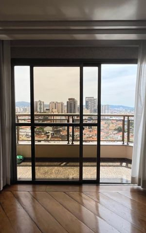 Apartamento para alugar com 136m², 3 quartos e 3 vagasVaranda da sala