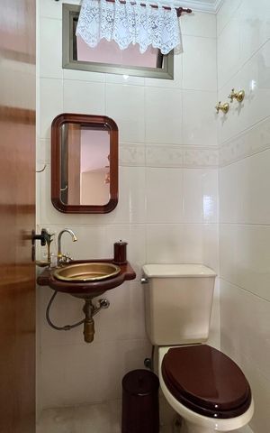 Apartamento para alugar com 136m², 3 quartos e 3 vagasLavabo