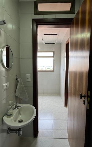 Apartamento para alugar com 136m², 3 quartos e 3 vagasBanheiro da Área de Serviço