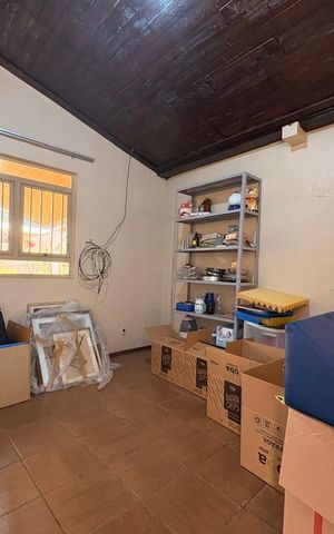 Casa à venda com 619m², 4 quartos e 4 vagas