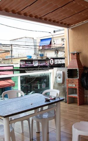 Casa à venda com 278m², 5 quartos e 4 vagas