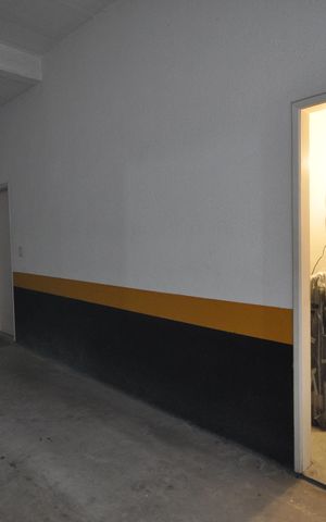 Casa de condomínio à venda com 60m², 2 quartos e 2 vagasDepósito