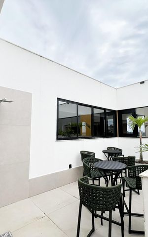 Studio para alugar com 25m², 1 quarto e 1 vaga Studio para alugar com 25m², 1 quarto e 1 vagaÁrea comum - Piscina