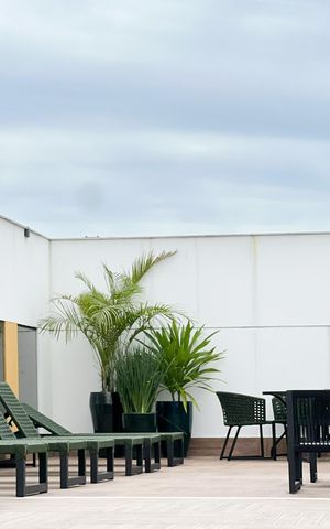 Studio para alugar com 25m², 1 quarto e 1 vaga Studio para alugar com 25m², 1 quarto e 1 vagaÁrea comum - Piscina