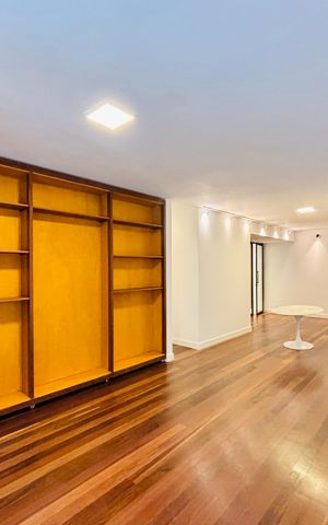 Apartamento para alugar com 115m², 3 quartos e 2 vagas