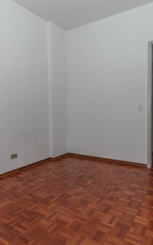 Apartamento para alugar com 76m², 2 quartos e 2 vagasQuarto