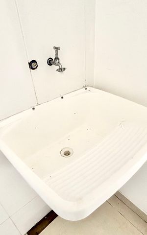 Casa para alugar com 45m², 2 quartos e 1 vagaÁrea de Serviço