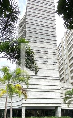 Apartamento para alugar com 82m², 2 quartos e 2 vagas Apartamento para alugar com 82m², 2 quartos e 2 vagasFachada