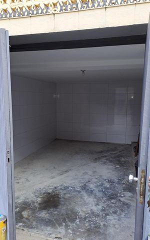 Casa à venda com 105m², 3 quartos e 1 vaga Casa à venda com 105m², 3 quartos e 1 vagaGaragem