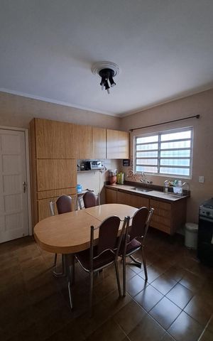 Casa à venda com 105m², 3 quartos e 1 vaga Casa à venda com 105m², 3 quartos e 1 vagaCozinha