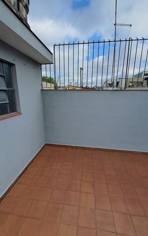Casa à venda com 105m², 3 quartos e 1 vaga Casa à venda com 105m², 3 quartos e 1 vagaÁrea externa
