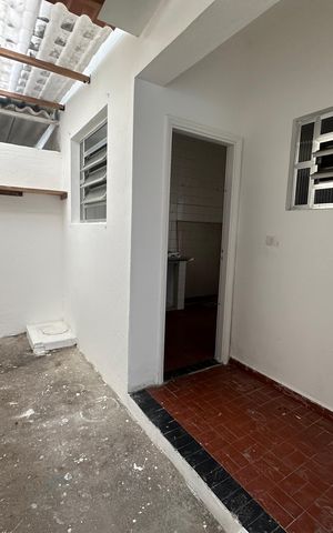 Casa para alugar com 75m², 2 quartos e 1 vaga Casa para alugar com 75m², 2 quartos e 1 vagaÁrea de Serviço