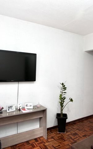Apartamento à venda com 84m², 2 quartos e 1 vaga Apartamento à venda com 84m², 2 quartos e 1 vagaSala