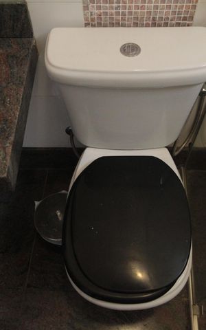 Casa para alugar com 150m², 3 quartos e 2 vagasBanheiro Social
