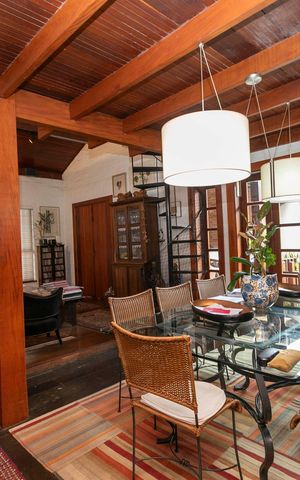 Casa para alugar com 262m², 4 quartos e 2 vagasSALA PAVAIMENTO PRINCIPAL