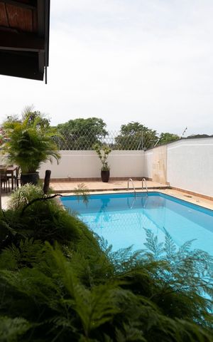 Casa para alugar com 262m², 4 quartos e 2 vagasPISCINA