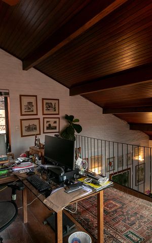 Casa para alugar com 262m², 4 quartos e 2 vagasESCRITÓRIO