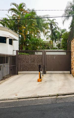 Apartamento à venda com 309m², 4 quartos e 4 vagas