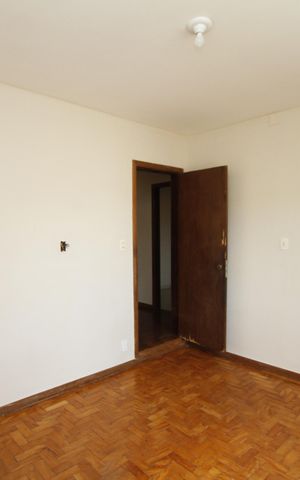 Casa à venda com 365m², 5 quartos e 6 vagasQuarto 3
