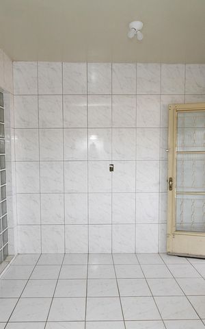 Casa à venda com 365m², 5 quartos e 6 vagasCozinha
