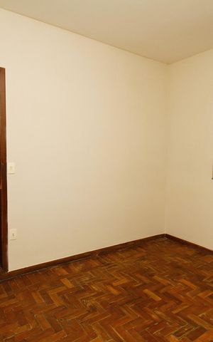 Casa à venda com 365m², 5 quartos e 6 vagasQuarto 1