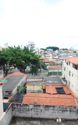 Casa à venda com 1000m², 4 quartos e 5 vagasVista