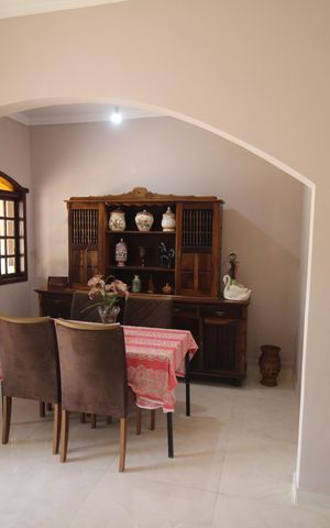 Casa à venda com 1000m², 4 quartos e 5 vagasSala