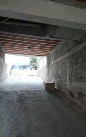 Casa à venda com 1000m², 4 quartos e 5 vagasQuinta