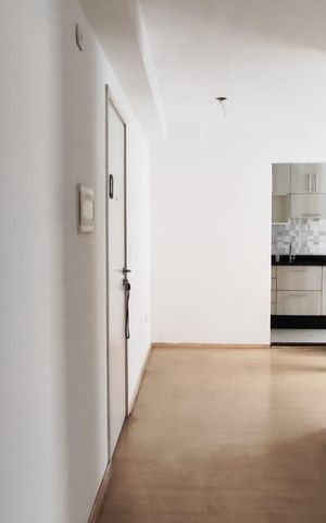 Apartamento à venda com 43m², 2 quartos e sem vaga Apartamento à venda com 43m², 2 quartos e sem vagaCorredor
