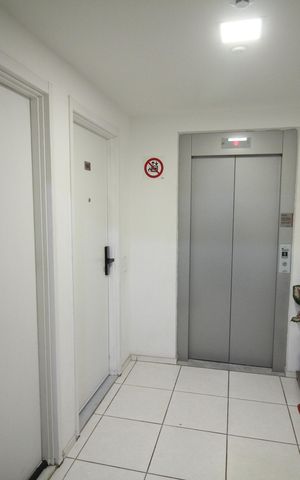 Apartamento para alugar com 68m², 2 quartos e 1 vagaÁrea comum