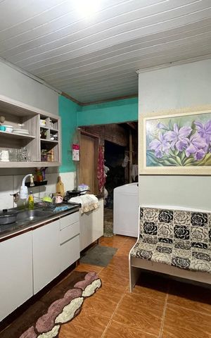 Casa à venda com 80m², 2 quartos e 1 vaga