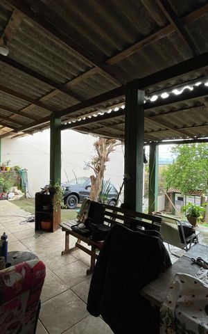 Casa à venda com 80m², 2 quartos e 1 vaga