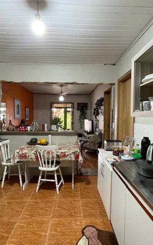 Casa à venda com 80m², 2 quartos e 1 vaga