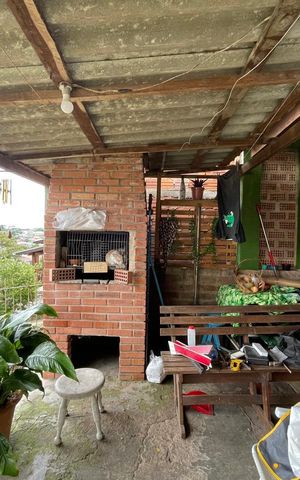 Casa à venda com 80m², 2 quartos e 1 vaga