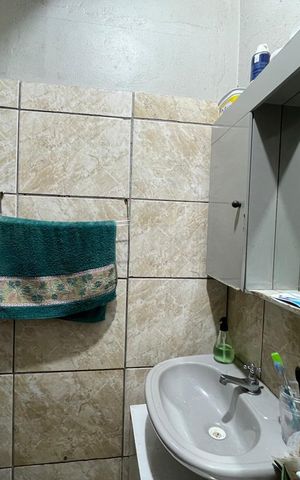 Casa à venda com 80m², 2 quartos e 1 vaga