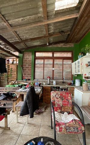 Casa à venda com 80m², 2 quartos e 1 vaga