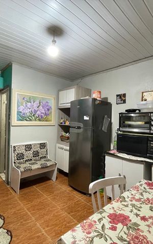 Casa à venda com 80m², 2 quartos e 1 vaga