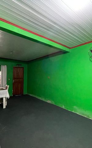 Casa à venda com 80m², 2 quartos e 1 vaga
