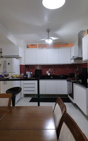 Casa para alugar com 300m², 3 quartos e 5 vagasCozinha