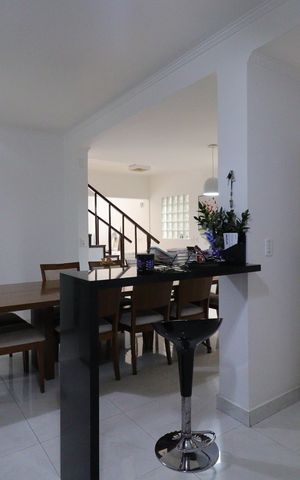 Casa para alugar com 300m², 3 quartos e 5 vagasCozinha