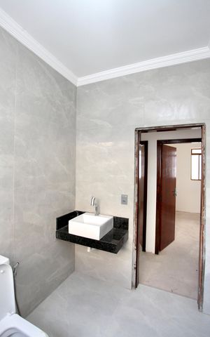 Casa para alugar com 120m², 3 quartos e 2 vagasBanheiro Social