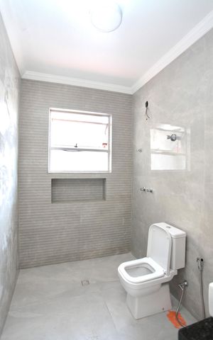 Casa para alugar com 120m², 3 quartos e 2 vagasBanheiro Social