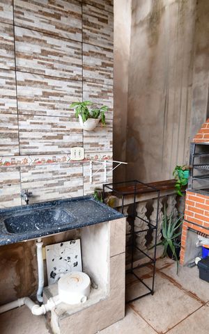 Casa à venda com 300m², 4 quartos e 1 vagaChurrasqueira