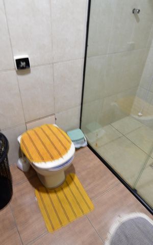 Casa à venda com 300m², 4 quartos e 1 vagaBanheiro